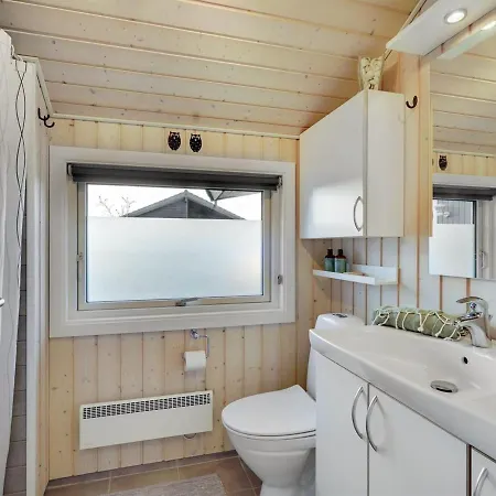 Holiday home Kulben - 450m From The Sea In Funen By Interhome Frorup