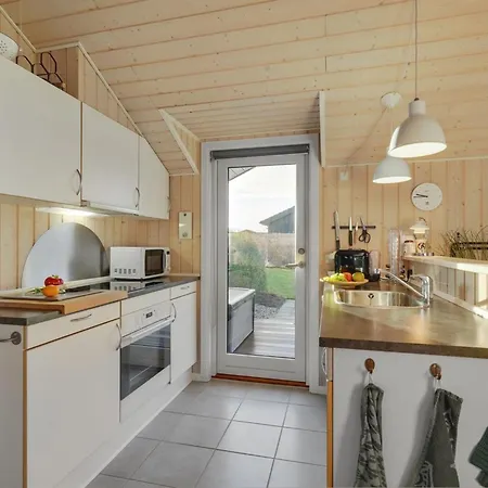 Semesterbostad Kulben - 450m From The Sea By Interhome Frorup